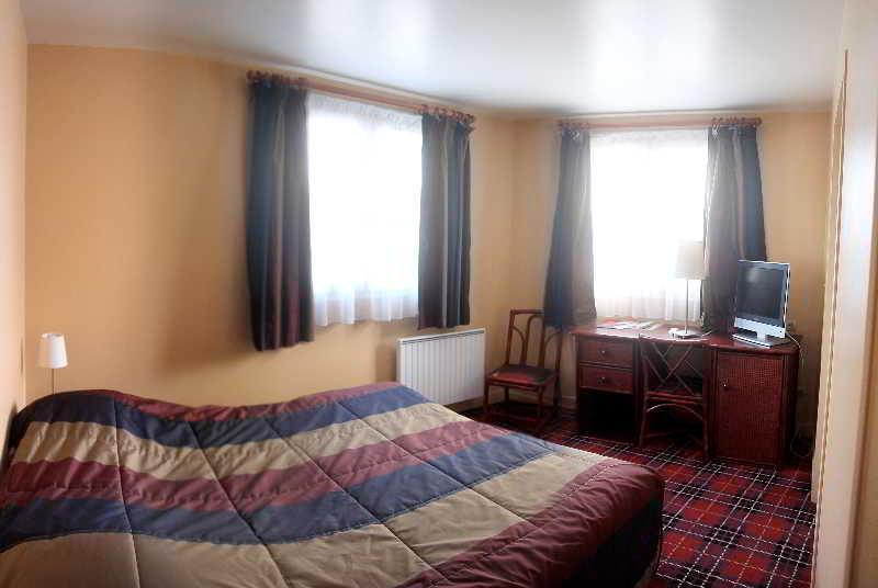 Hotel De L'Orme, Akena Евре Екстер'єр фото